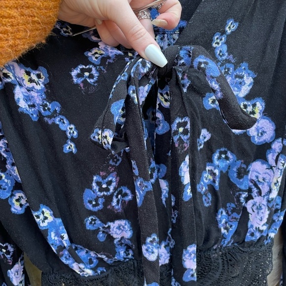 Free People Intimately Forties Feels Floral Print Bell Sleeve Lace Bodysuit - Picture 7 of 10